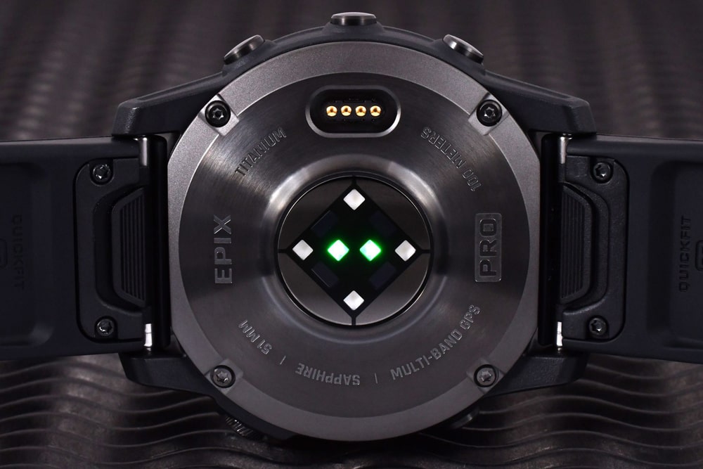 pohled na dýnko hodinek Garmin